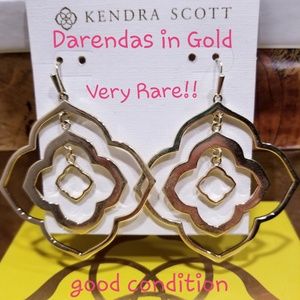 Kendra Scott Darenda Earrings in Gold
